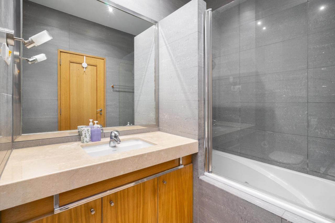 Whome Ajuda 31 Premium W/ Elevator & Parking Lisboa Dış mekan fotoğraf